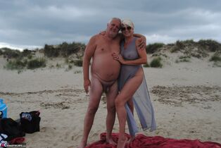 blondie beach naked